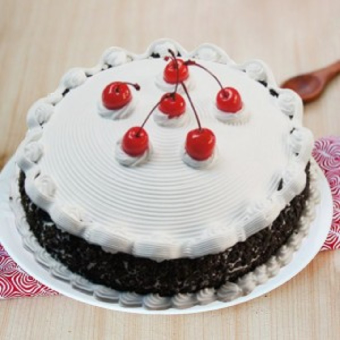 Black Forest Paradise Cake 