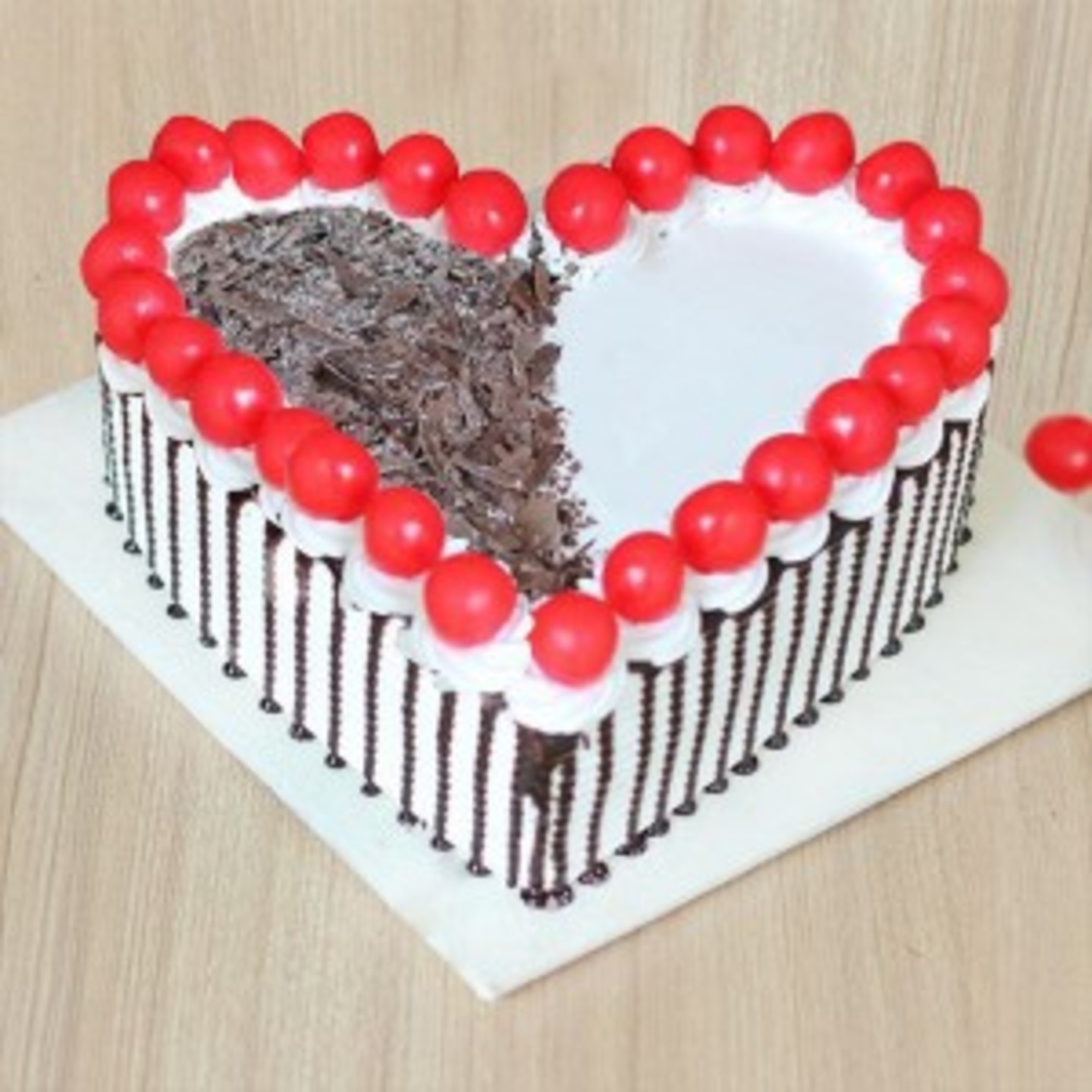 Black Forest Love Cake 