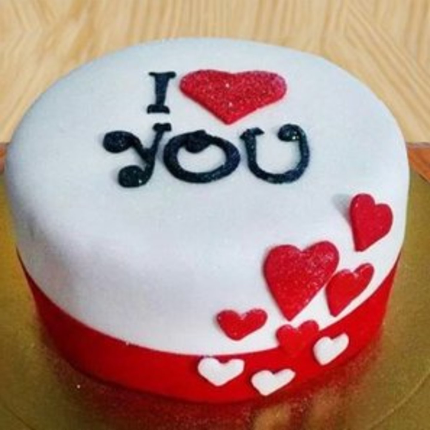 Love Fondant Cake