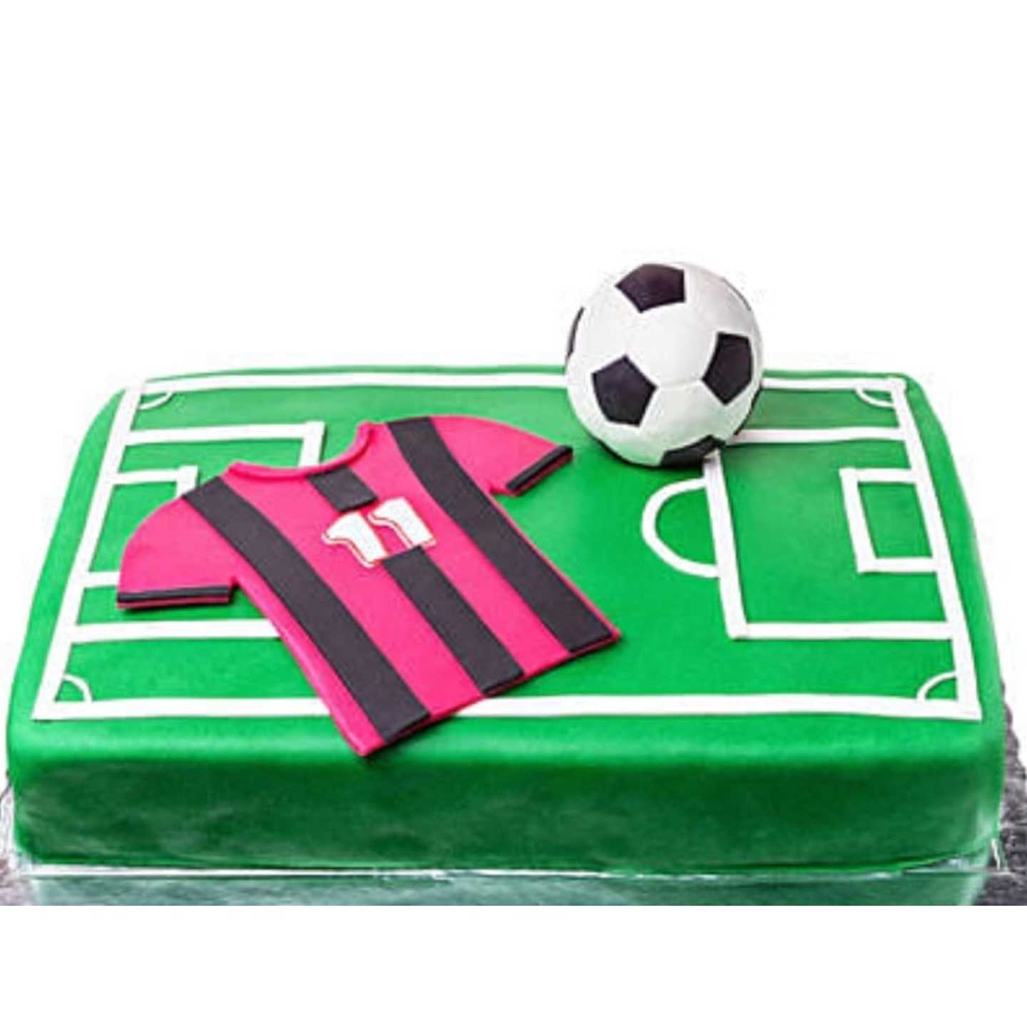 Football ground cake 