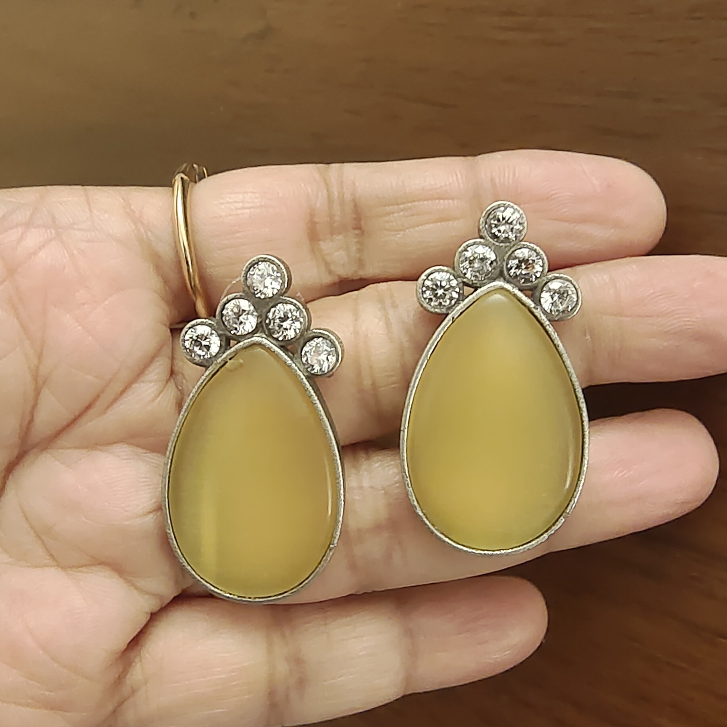 Yellow Stone Studs
