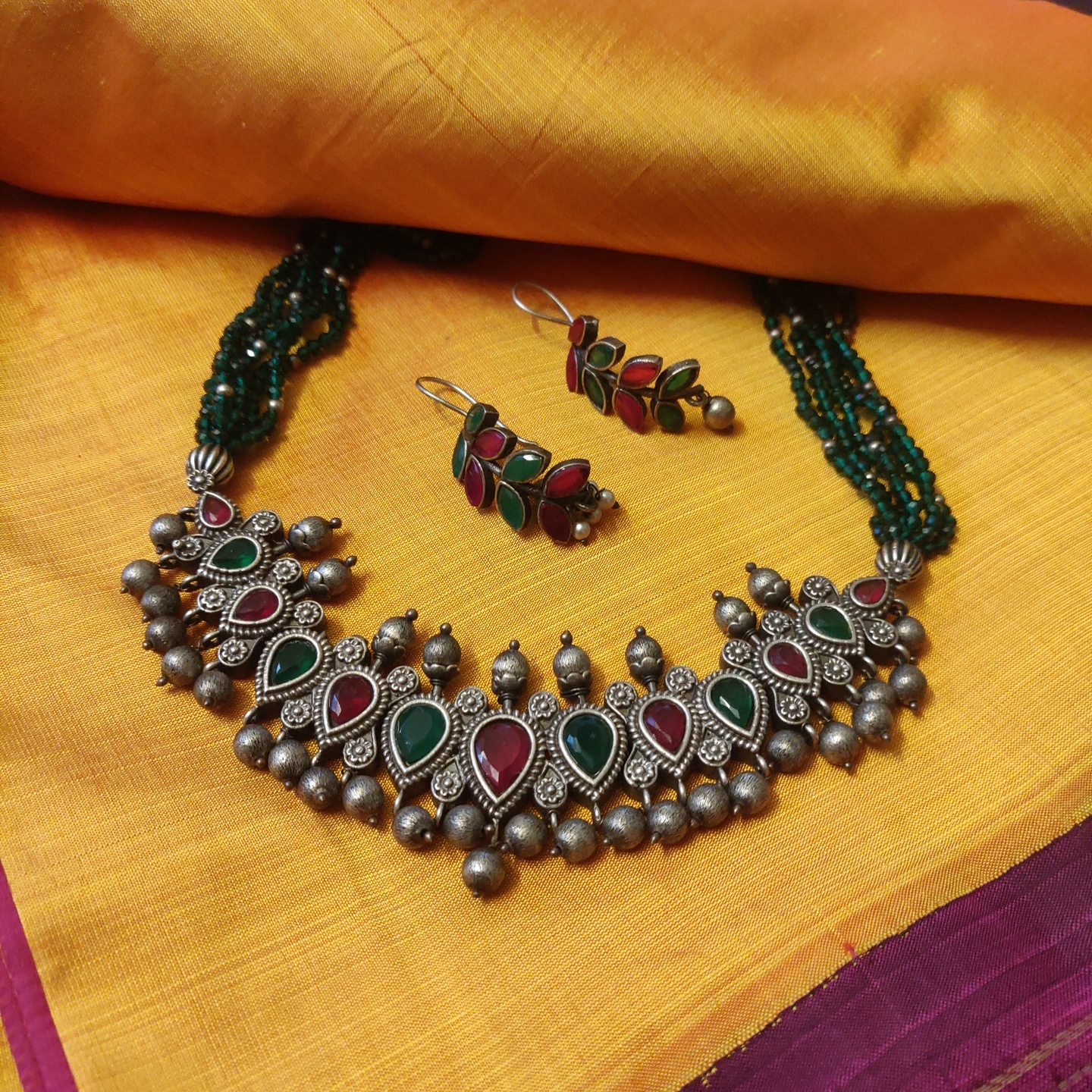 Necklace Set in Silver Replica