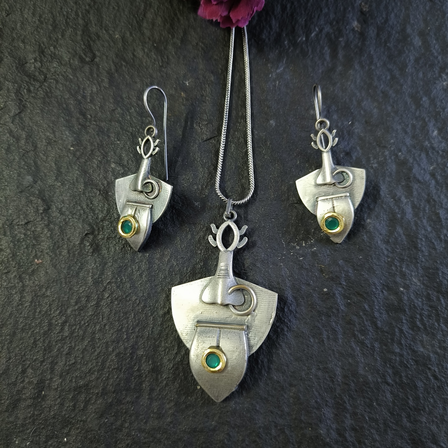 Shakti Pendant Set
