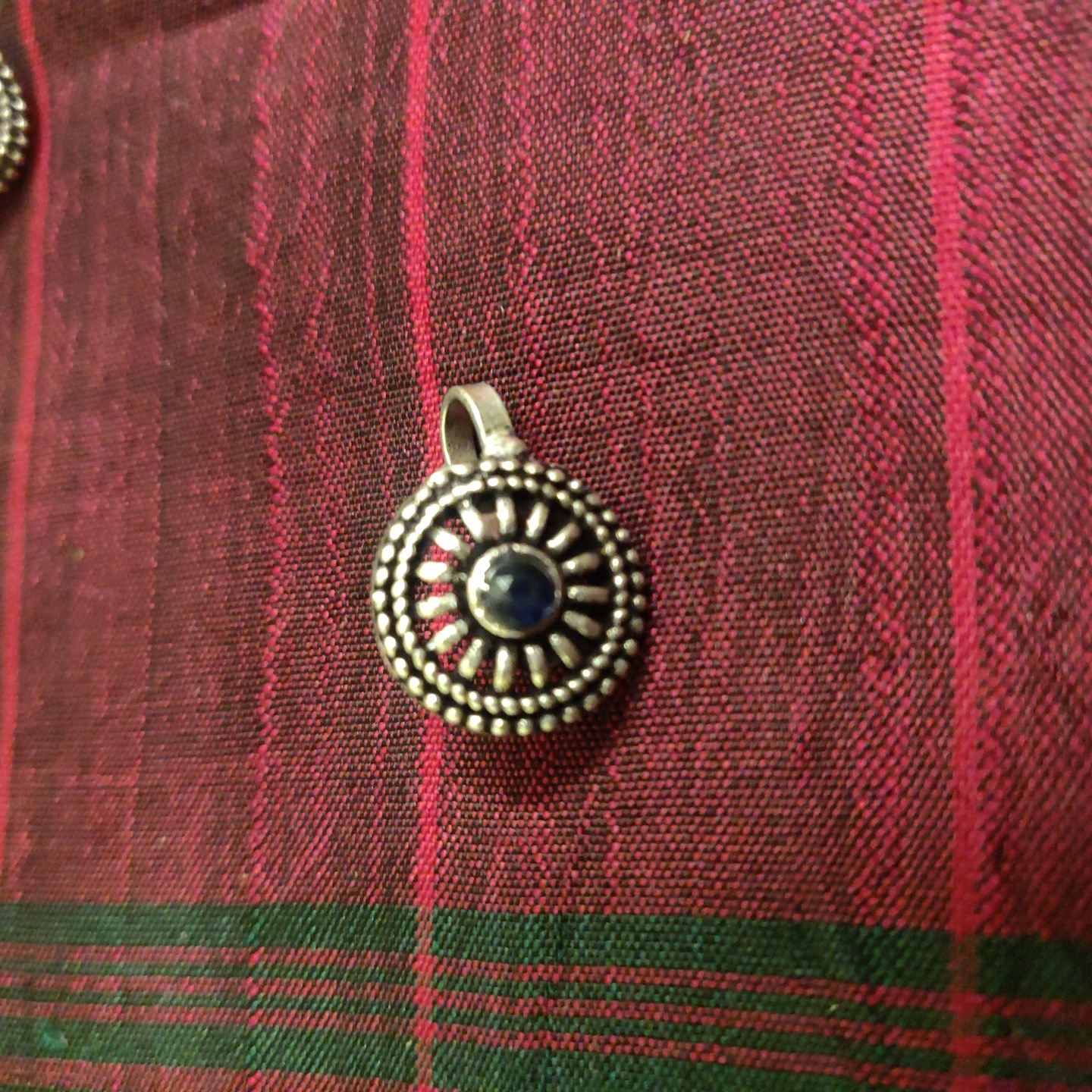 Stone Encrusted Oxidized Nose Pin