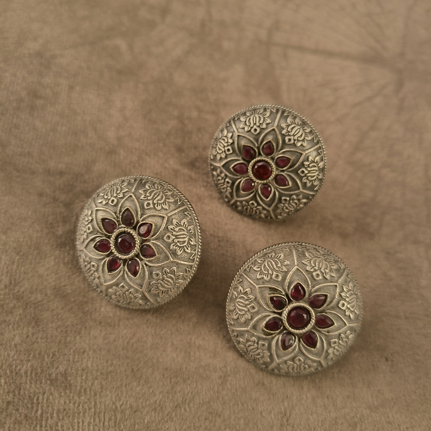 Finger Ring & Earstuds Combo