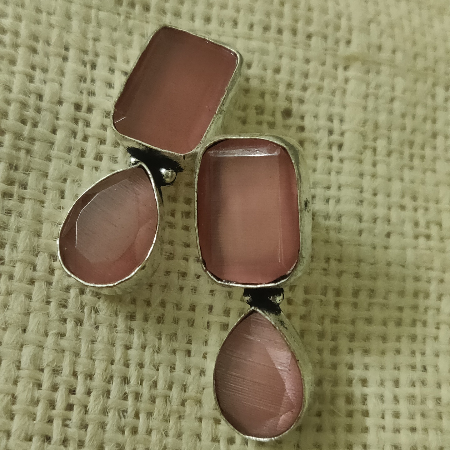 Earstuds in Pink
