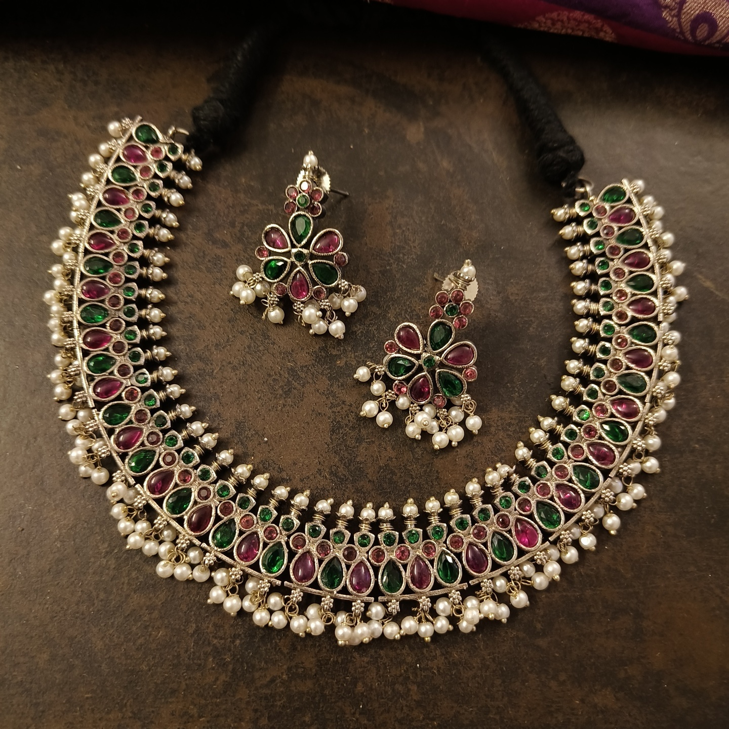 Red and Green Stone Encrusted Necklace Set