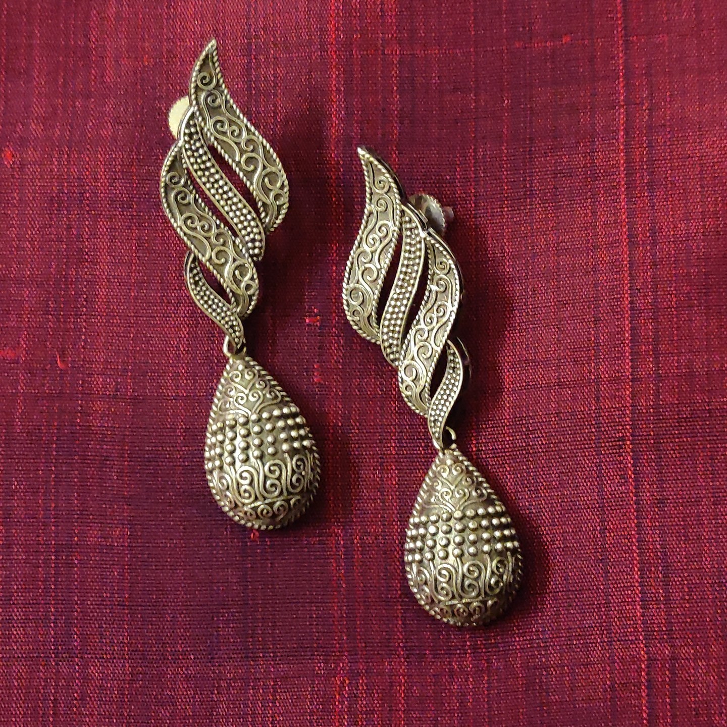 Eardrops in Silver Replica