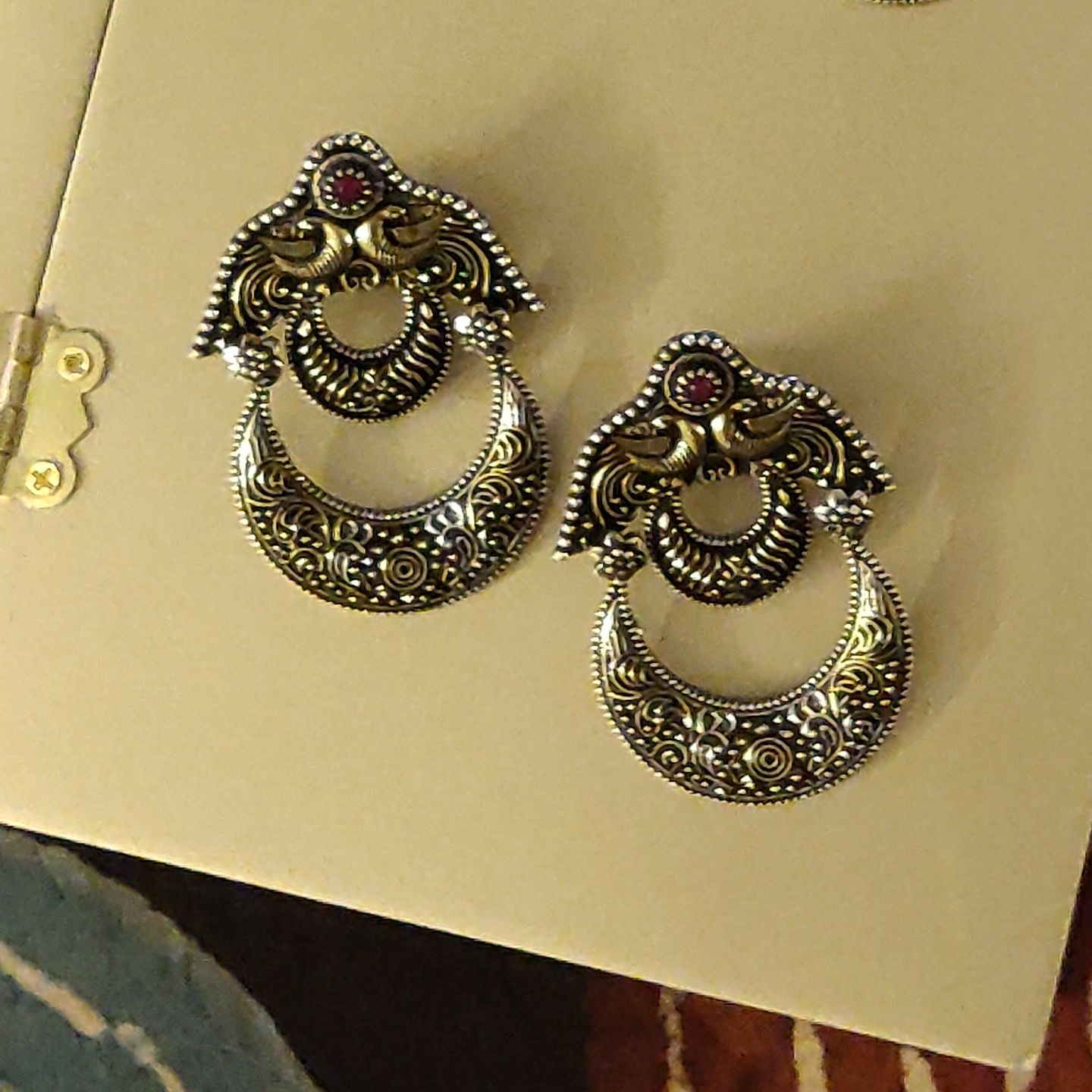 img-1554323713074