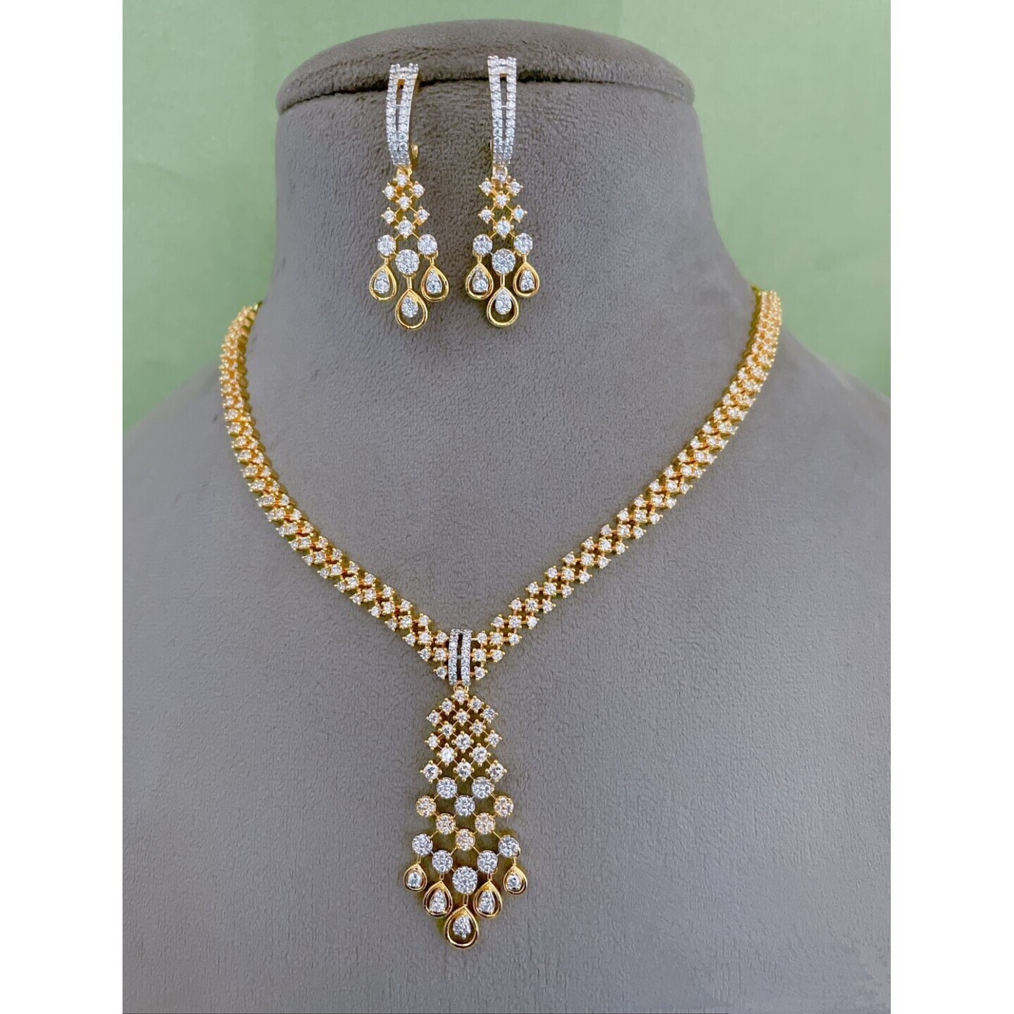 AD Necklace Set