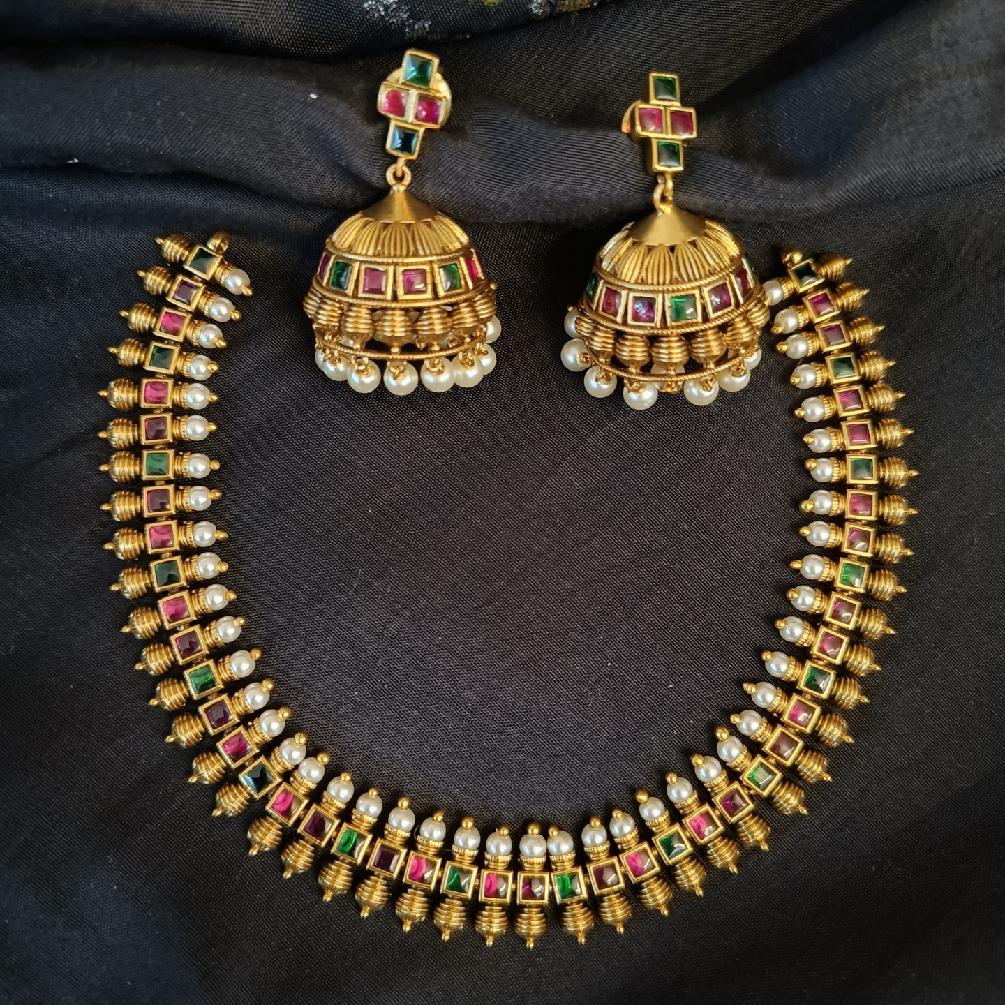 Necklace Set in Antique Finish