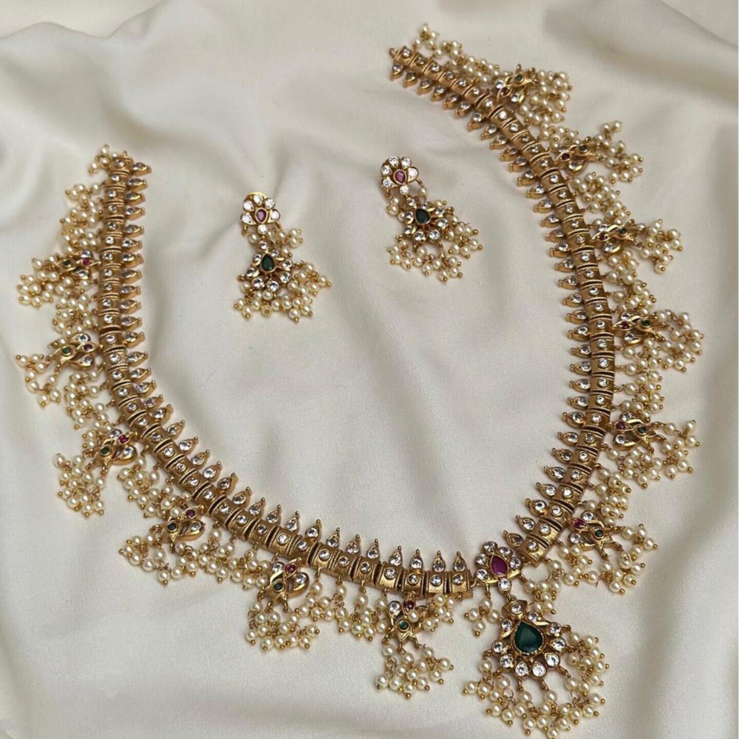 Long Guttapusalu Set