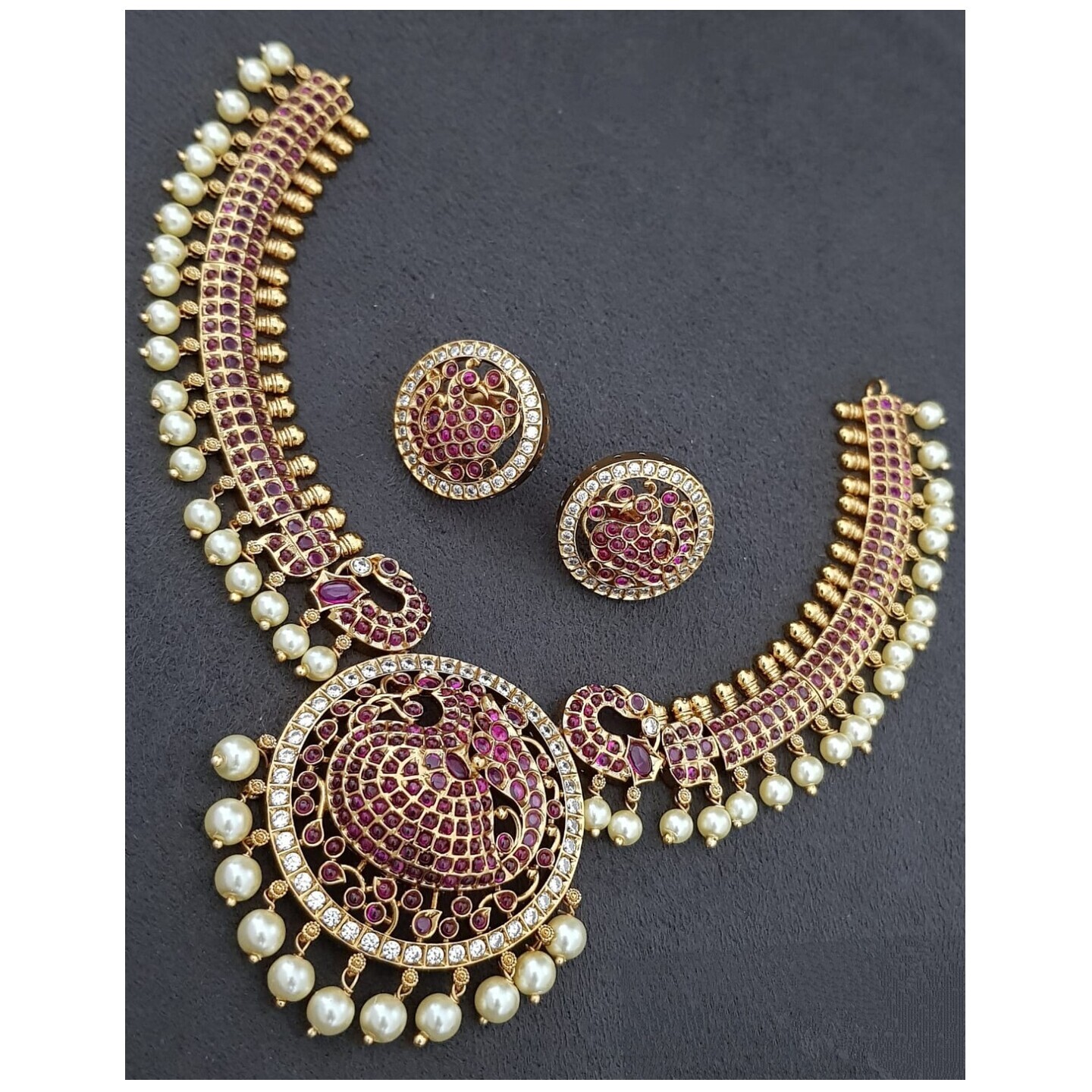 Kemp Necklace Set in Antique Finish 
