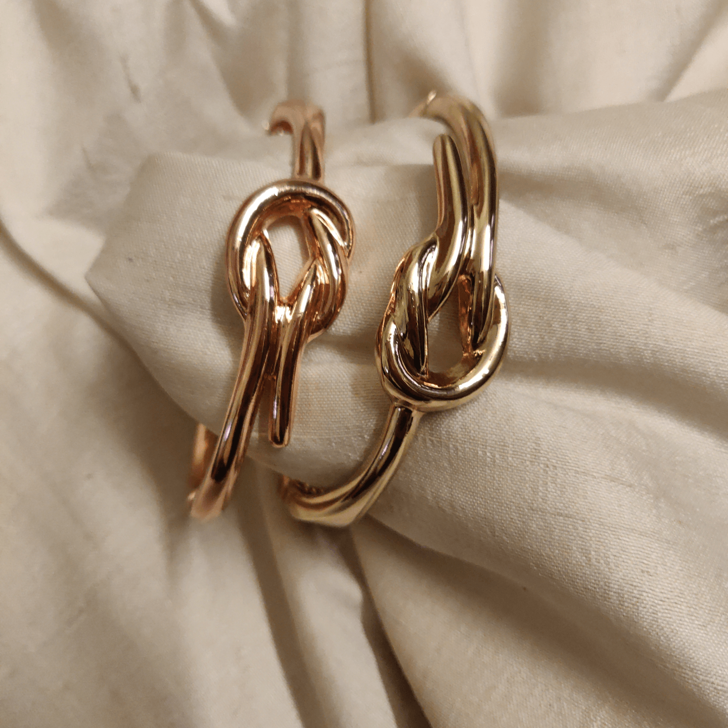 Openable Bracelet Pair