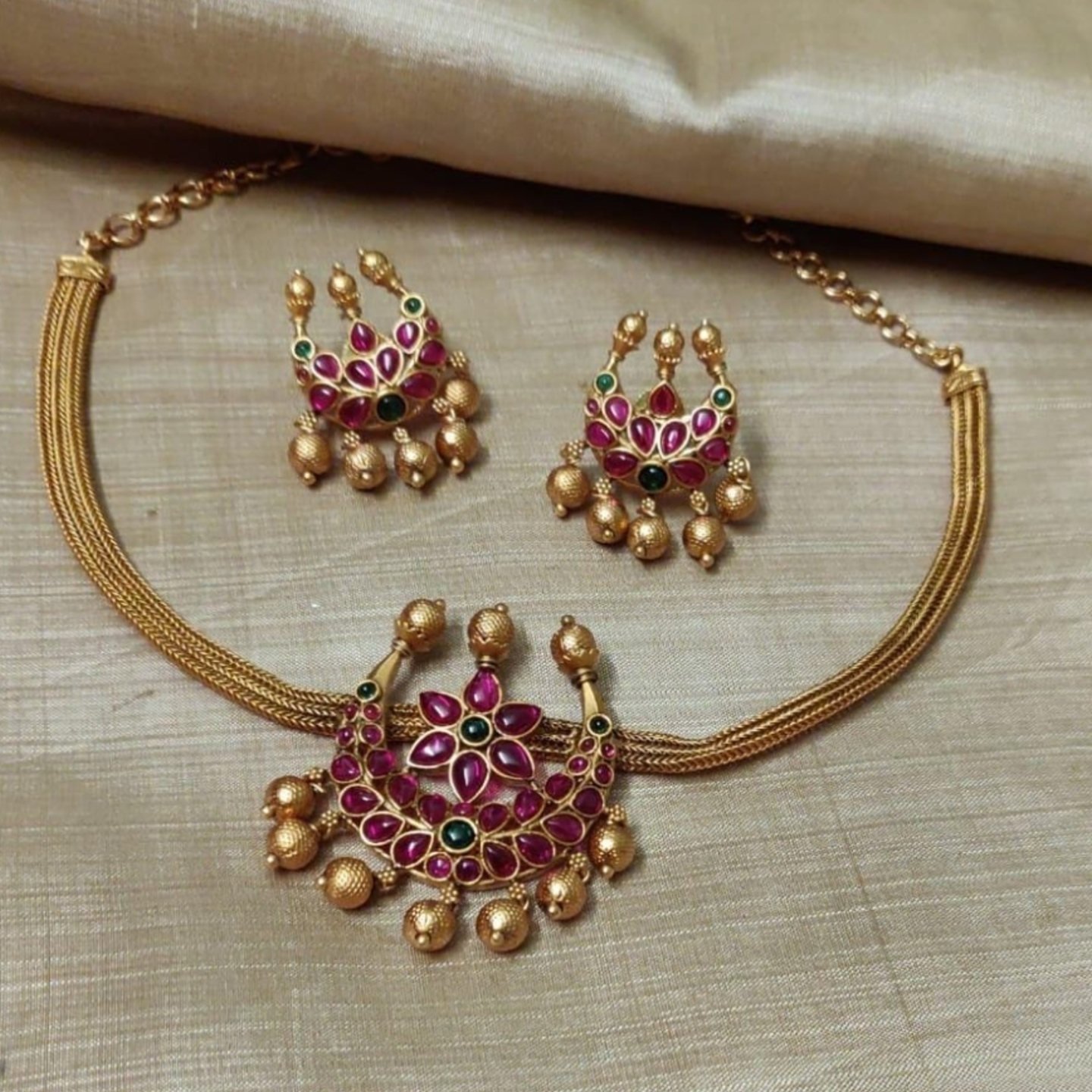 Kemp Crescent Set