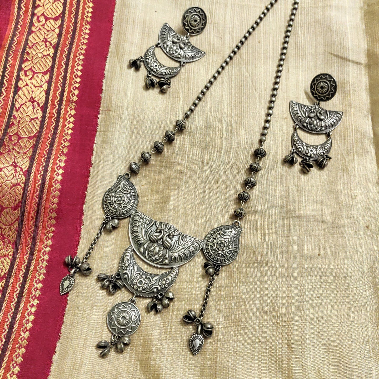 Silver Lookalike Statement Necklace