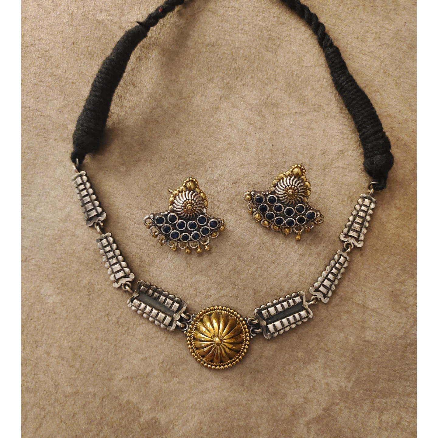 Dual Tone Necklace Set