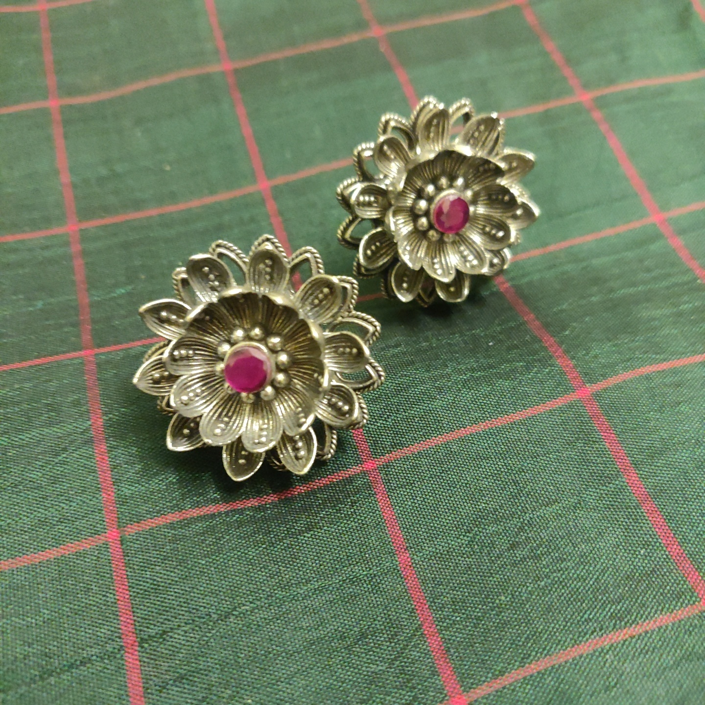 Flower Earstuds