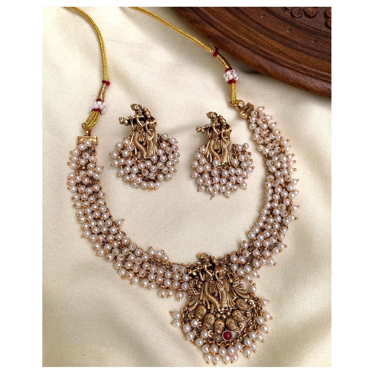 Krishna Necklace with Pearls