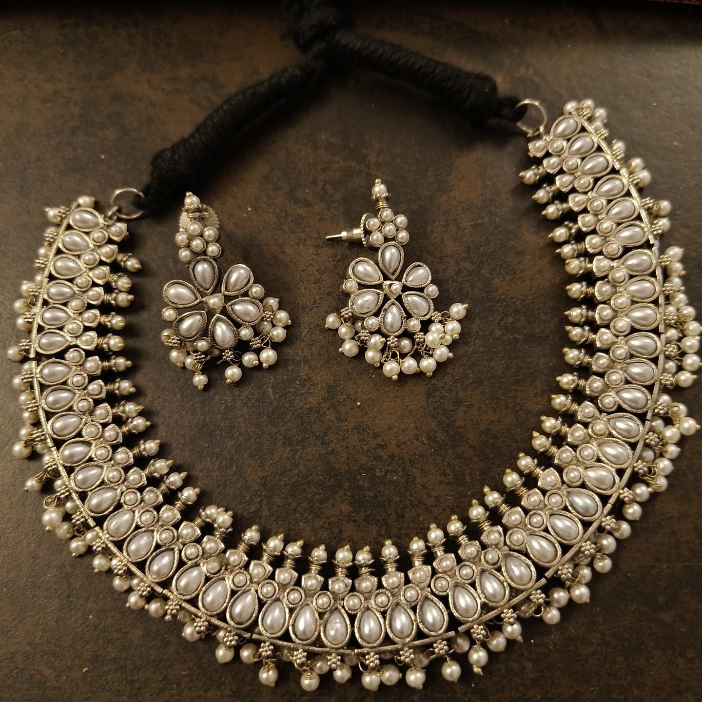 Silver Finish Pearl Necklace Set