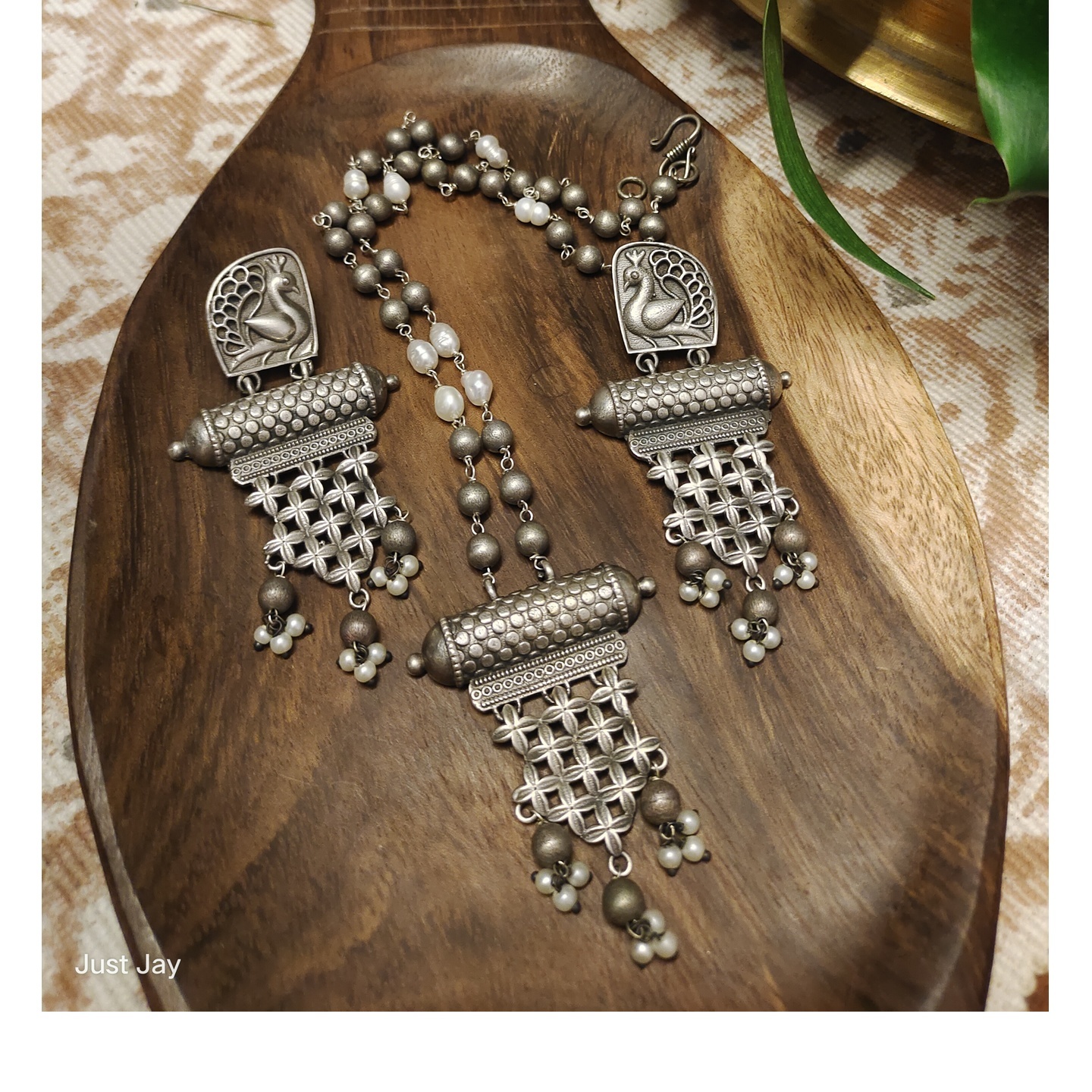 Necklace Set with Lattice work