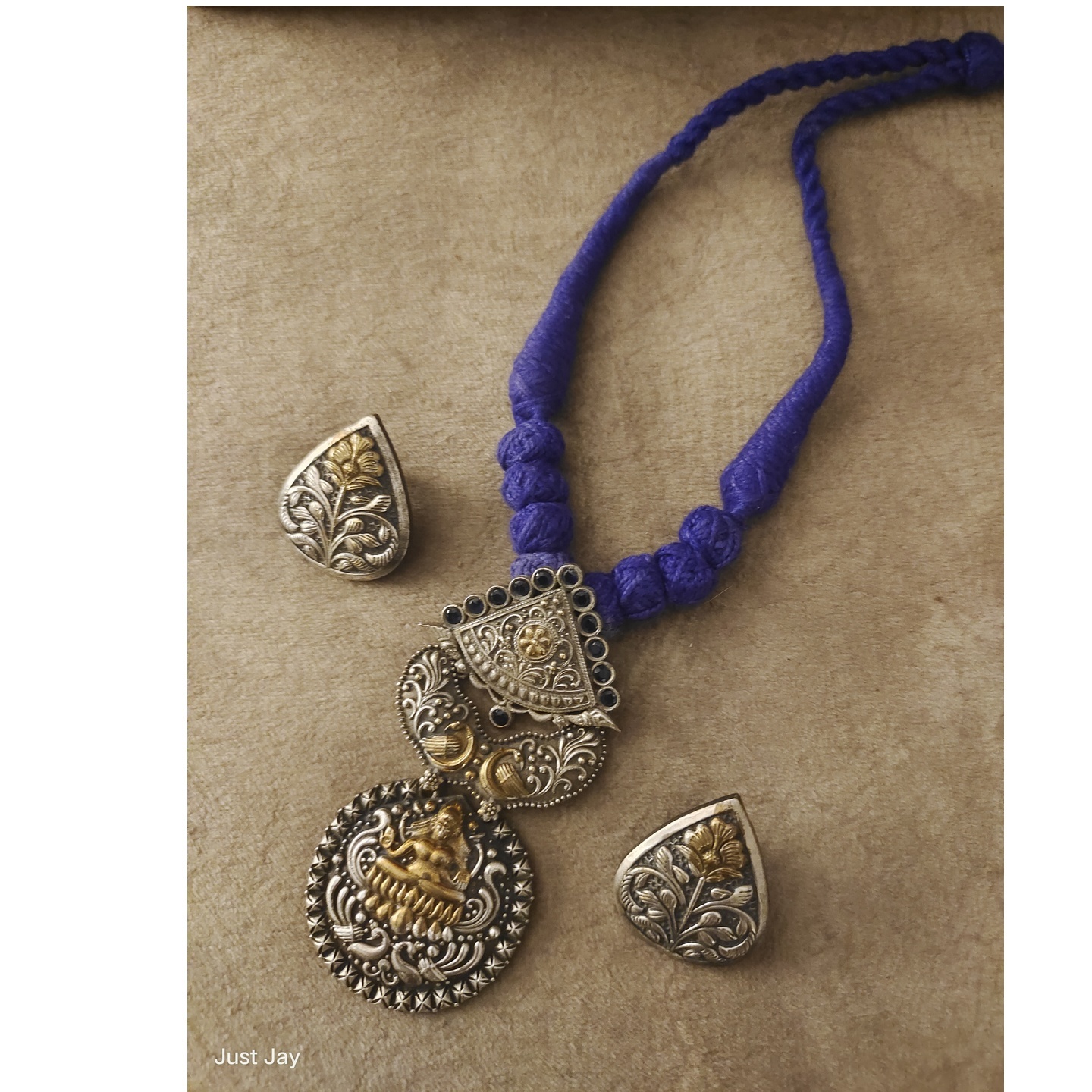 Dual Tone Pendant with Studs