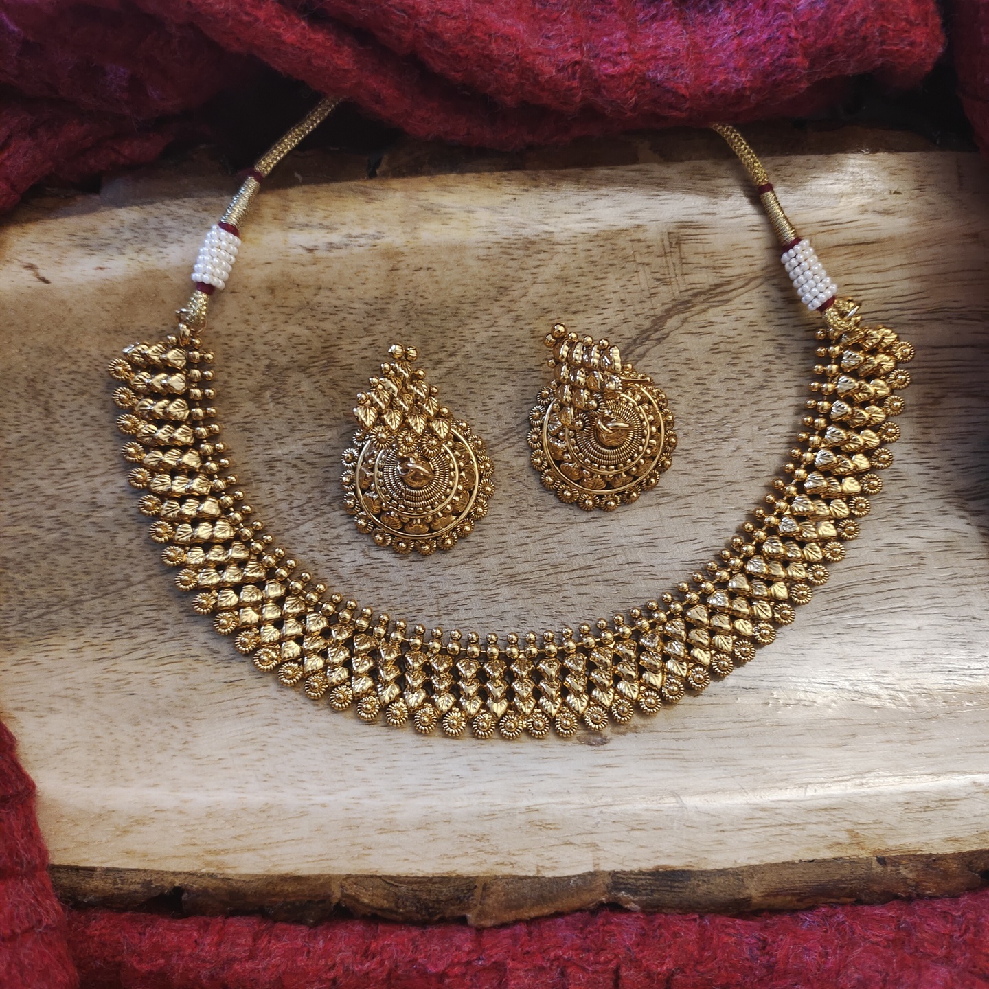 Necklace Set in Gold Finish