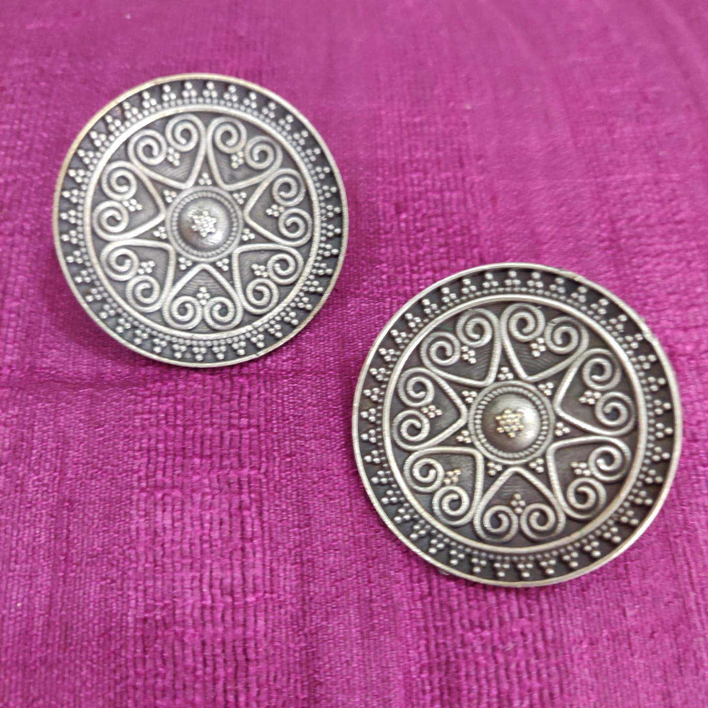 Earstuds in Silver Replica