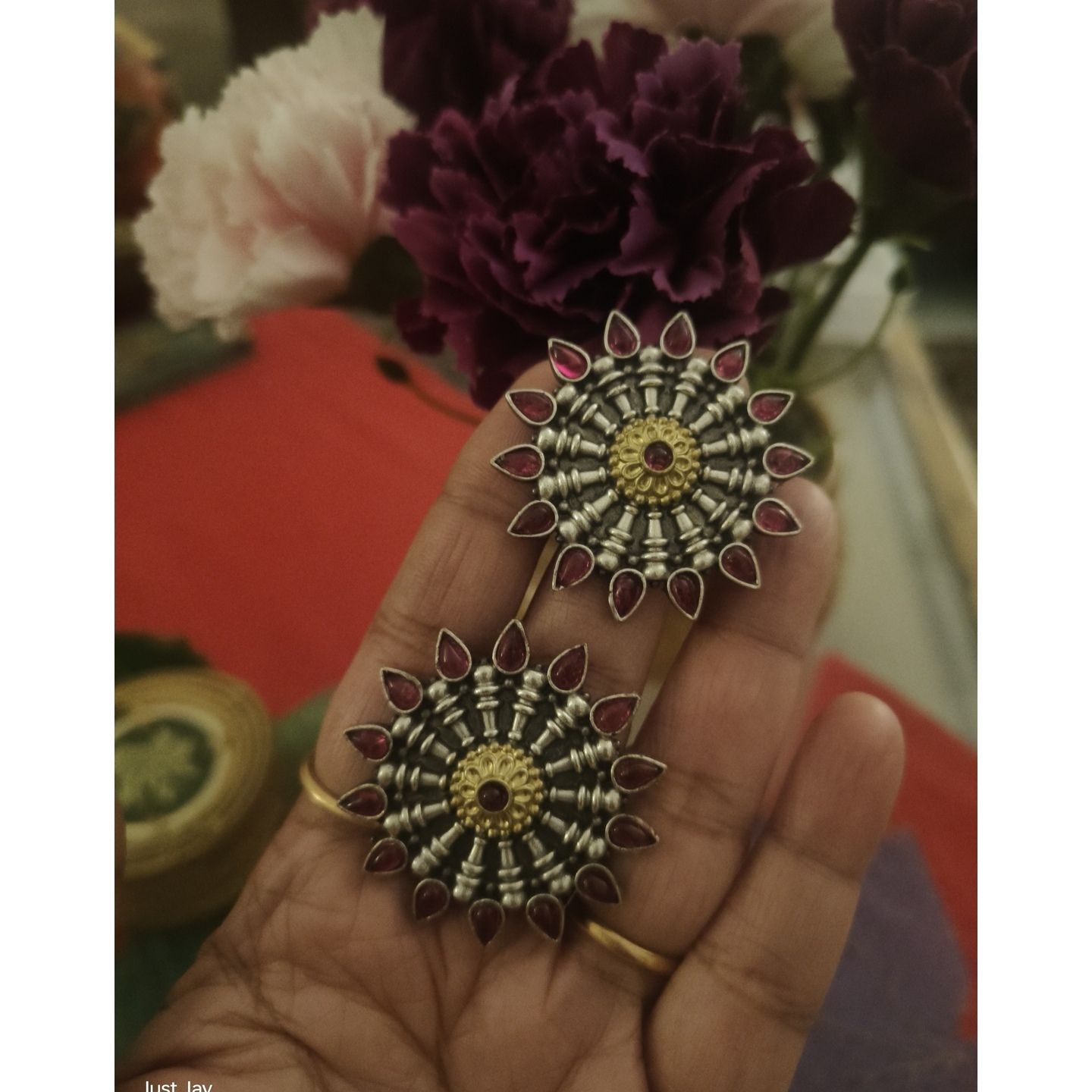 Earstuds in Dual Tone