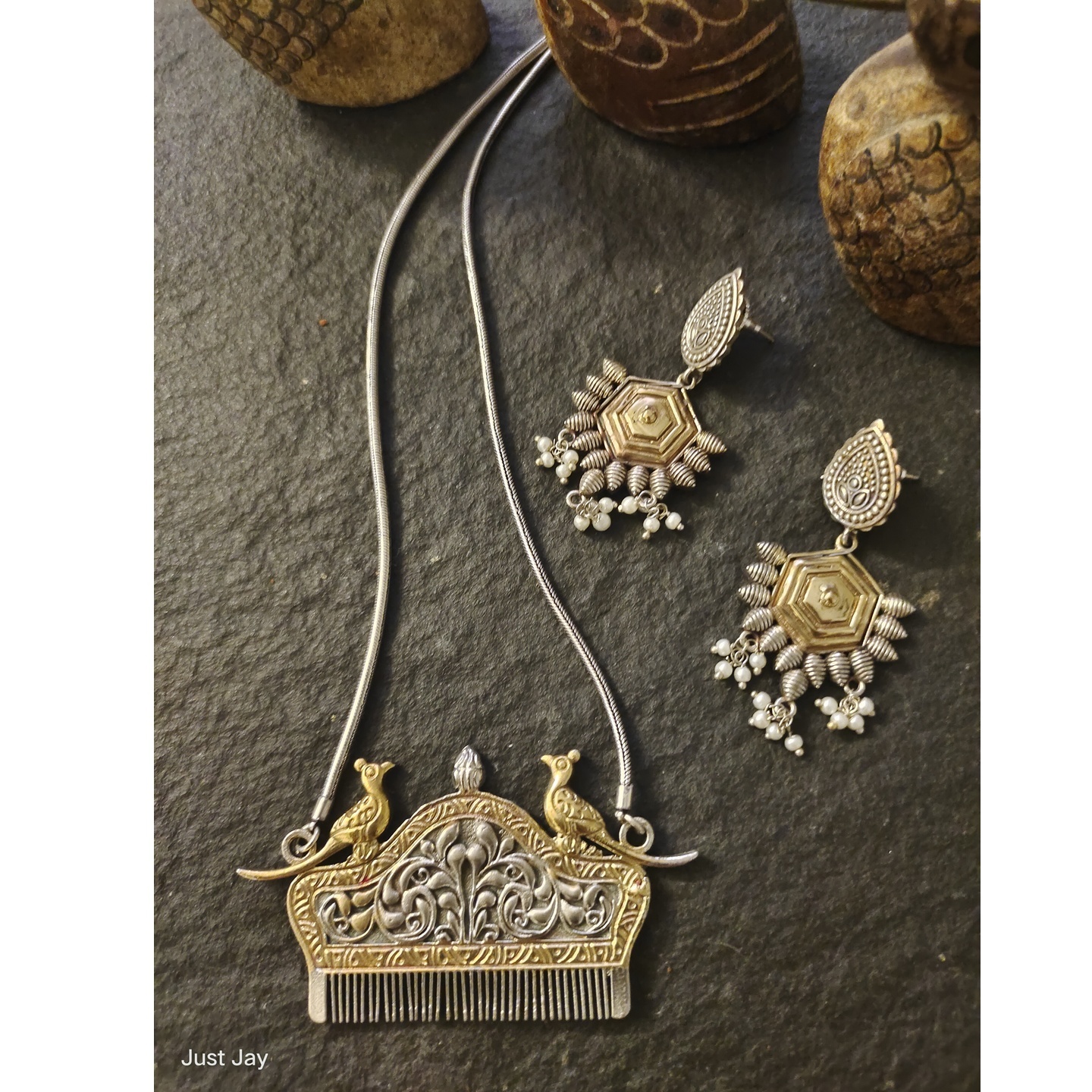 Dual Tone Comb Pendant with Earrings