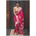 Handloom kadwa jari motifs monga silk banarasi saree.