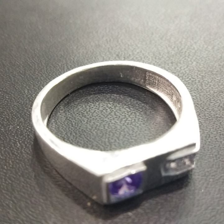 Important silver rings