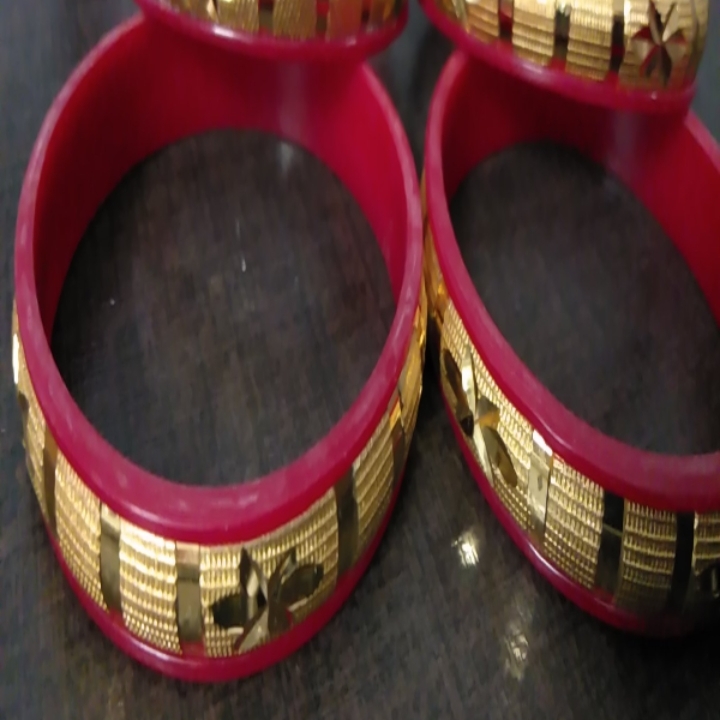 ladies gold finger rings