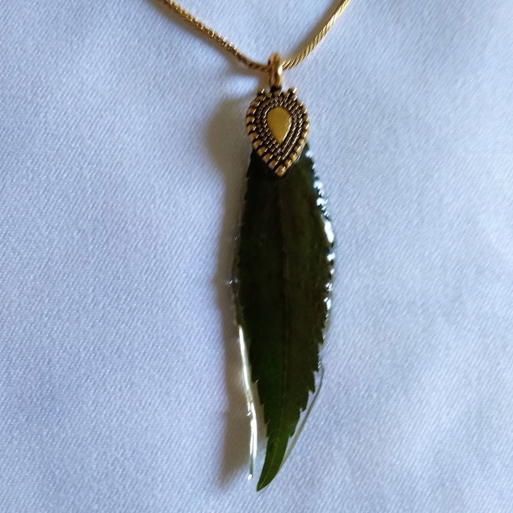Dried green leaf pendant