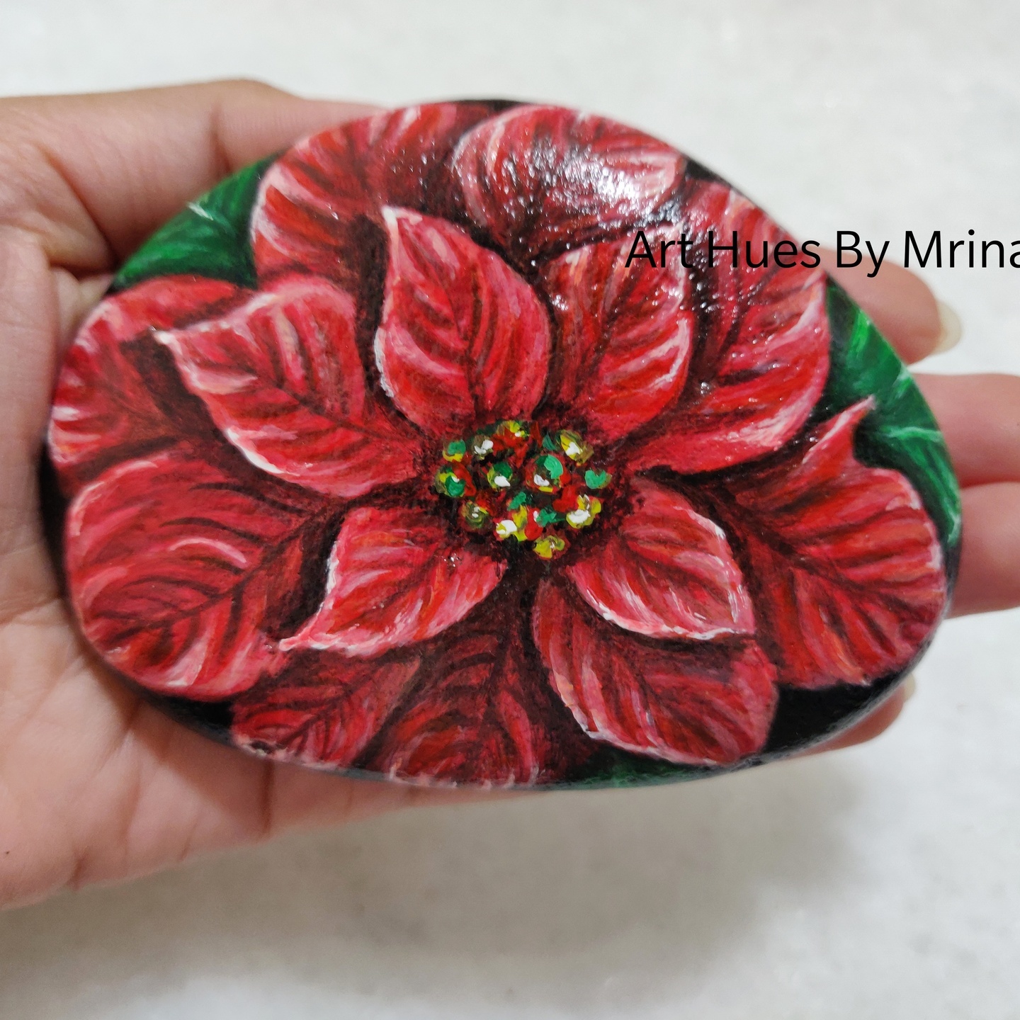 Christmas poinsettia hand painted rock, Holiday gift, realistic poinsettia art, floral rock, Christmas ornament, decor, painted stone