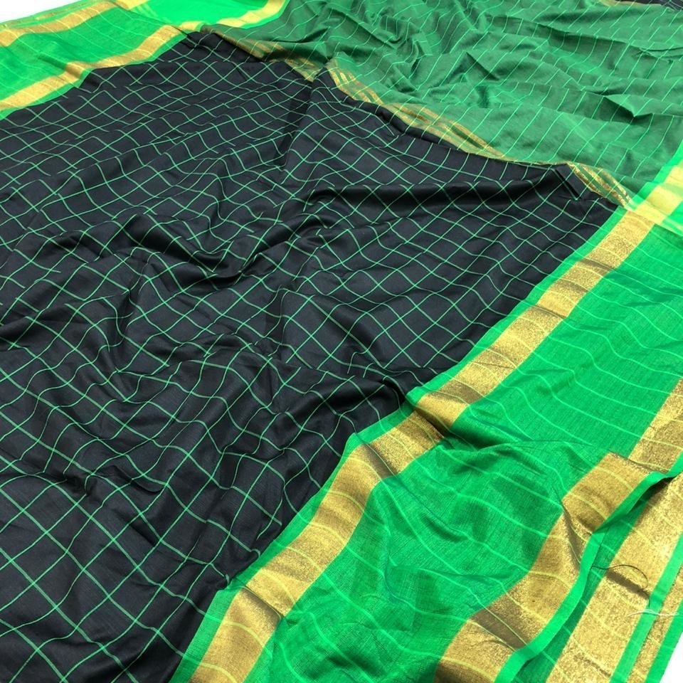 Silk Saree with Check Pattern and Contrast Zari Border Work 232e