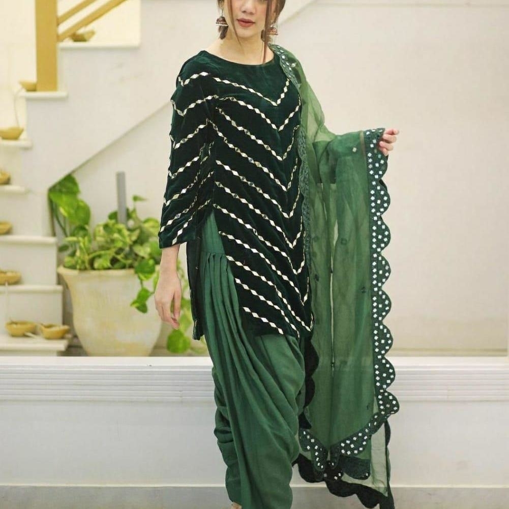 Beatiful Designer Ready to Wear Salwar Suit Sticthed SU1