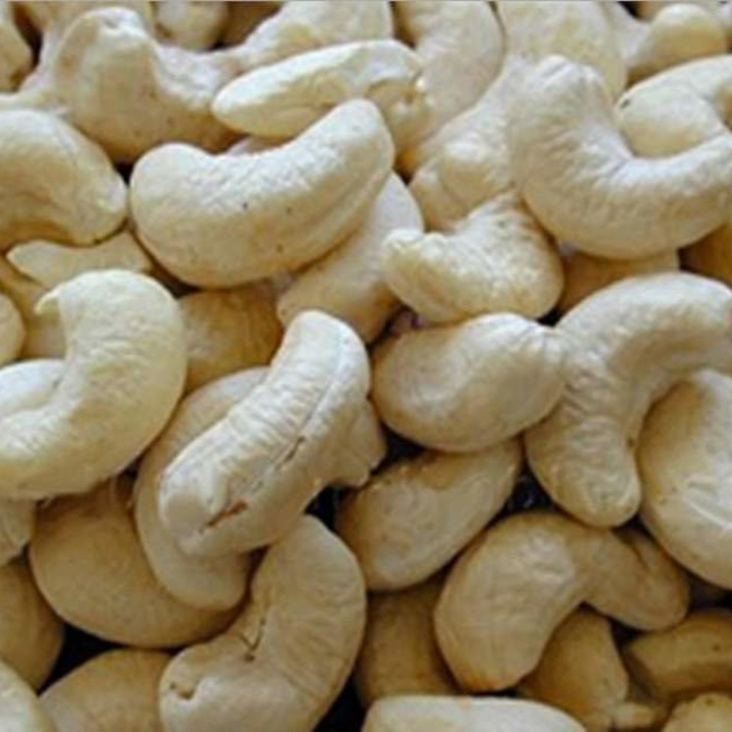 Cashew Nut Semi-boiled