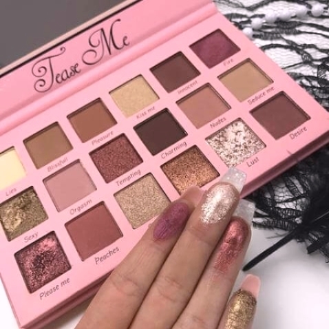 Beauty Creations Tease Me Eyeshadow Pallete