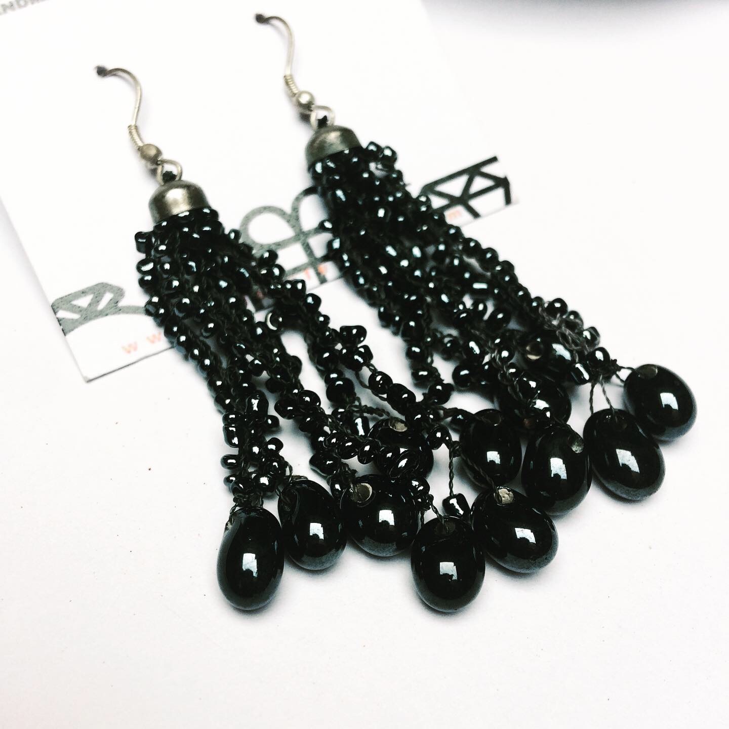 Handmade Black Beads Earrings 95210