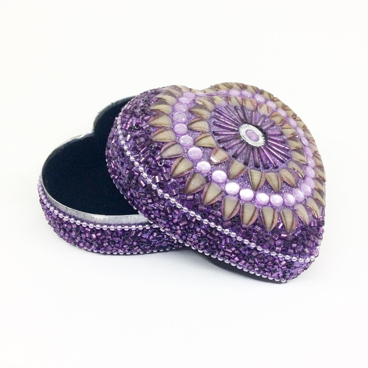 Beaded Box Heart Shape 27703