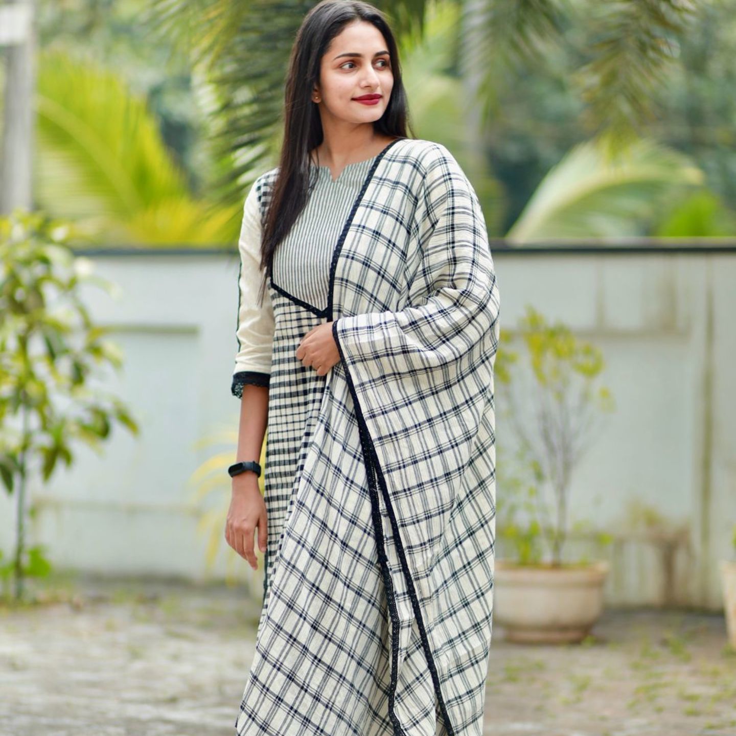 CREAM BLACK CHECKED COTTON SUIT SET H001