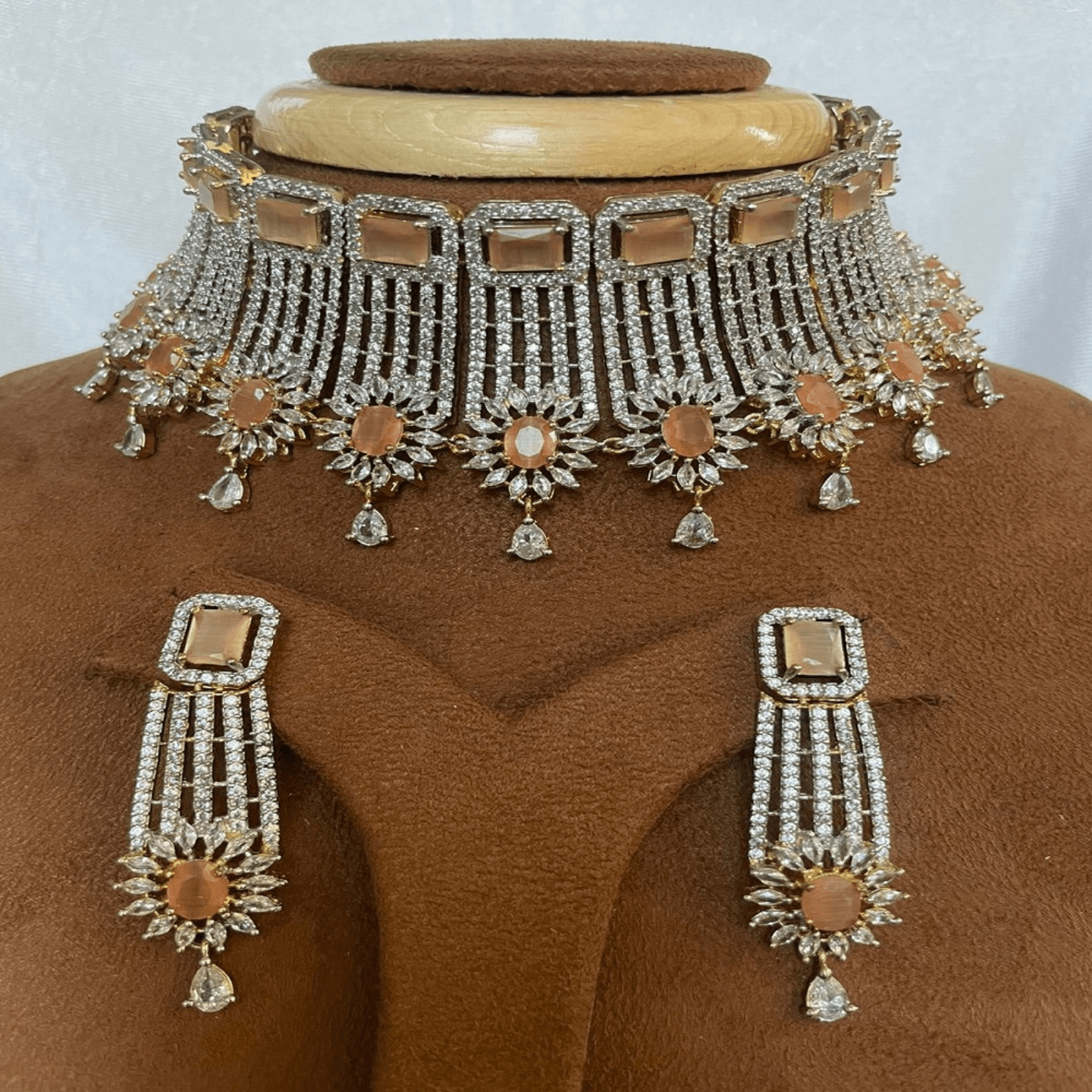 Necklace set By Myshka Fashions