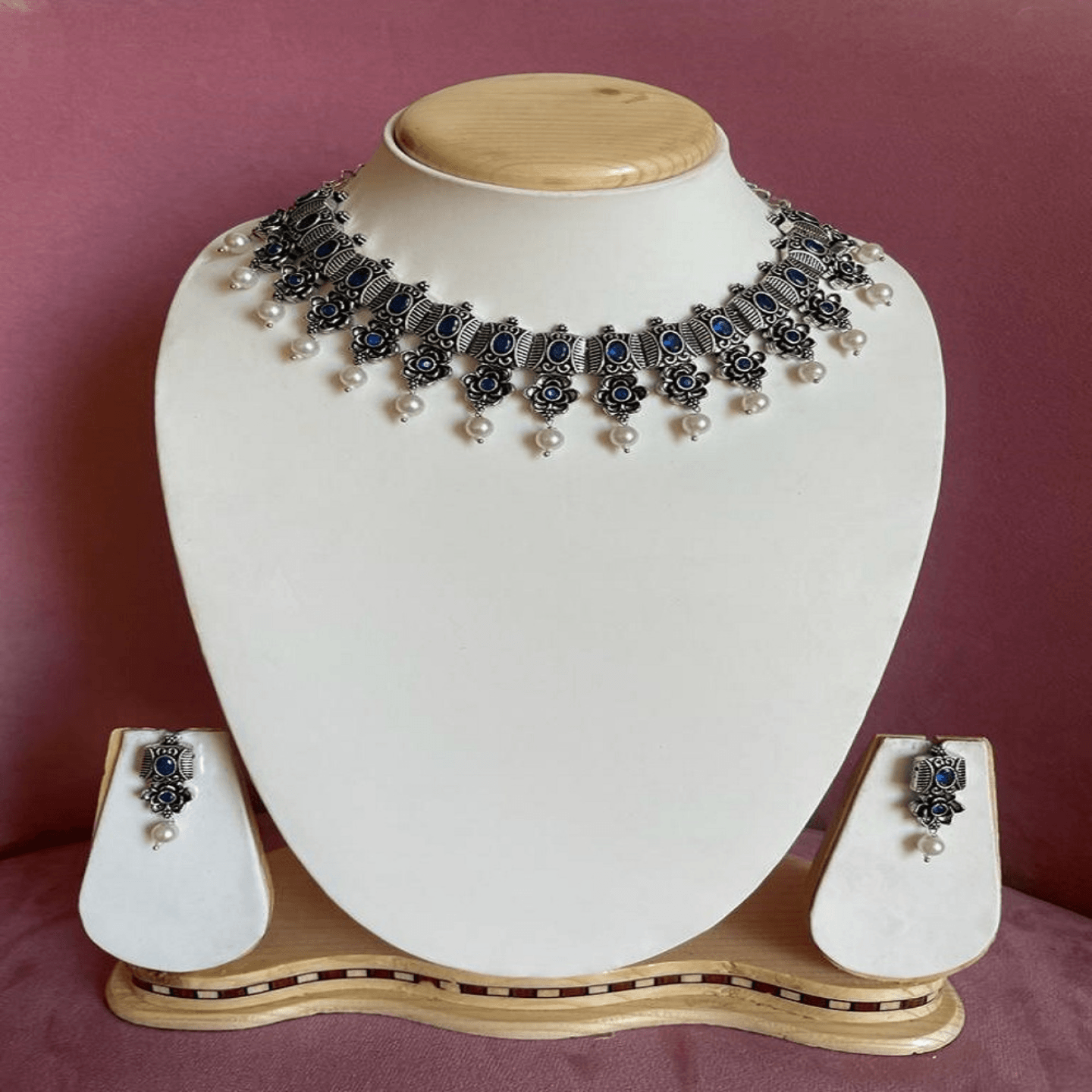 Necklace set By Myshka Fashions