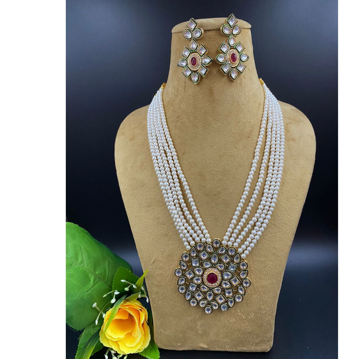 Necklace set by Myshka Fashions