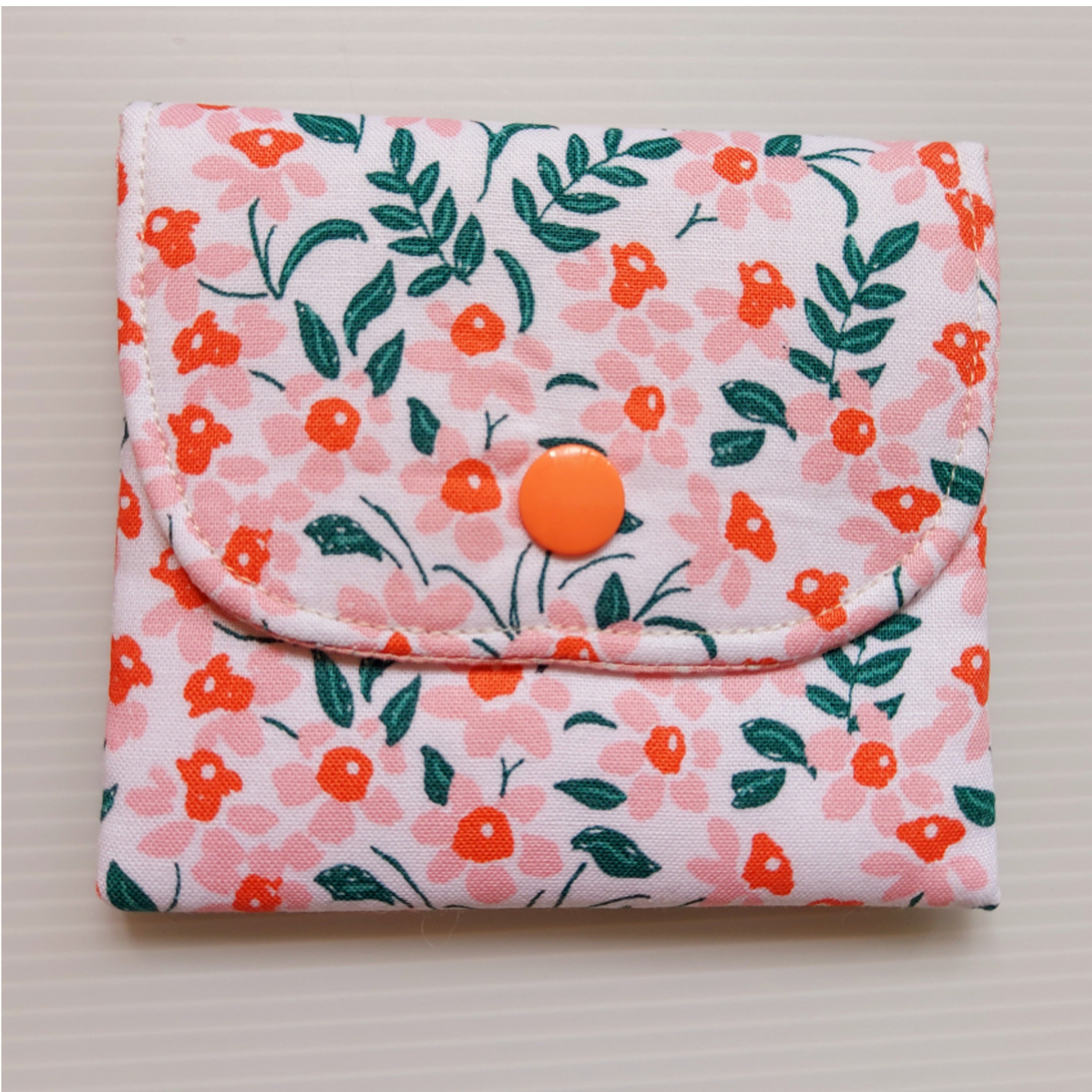 Snap Purse (Floral White/Pink)