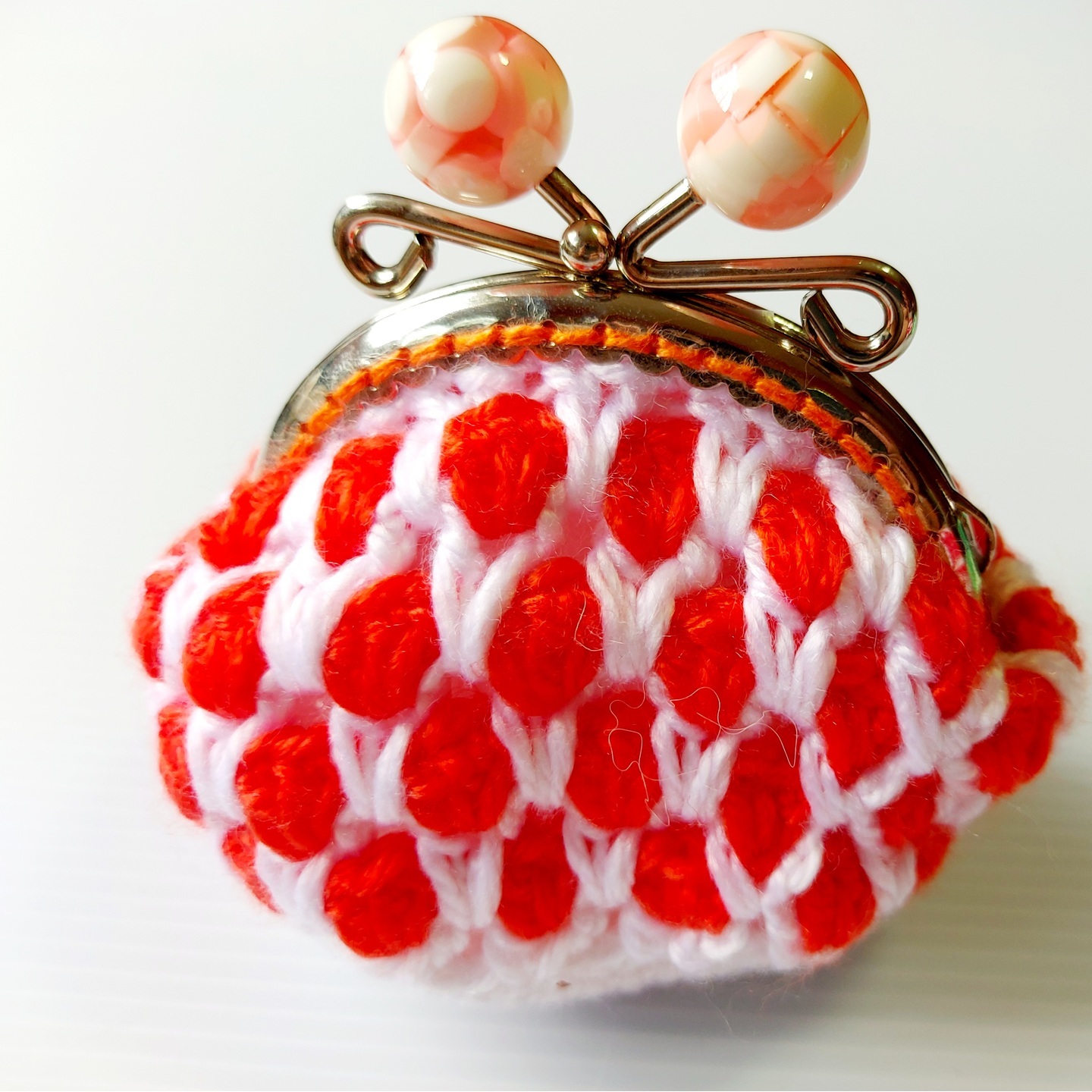 Crochet Clasp Purse S - WhiteRed - Pink Head