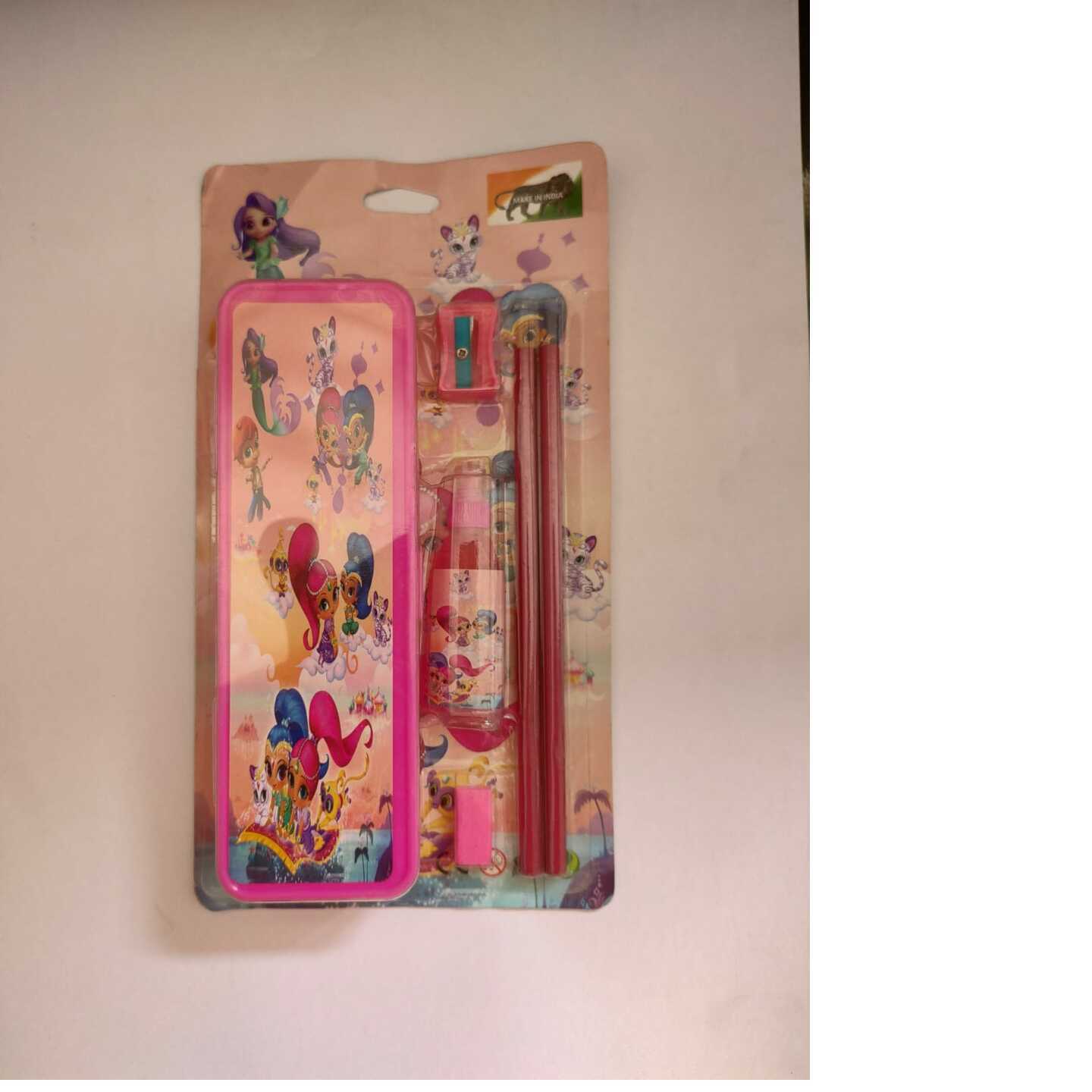 Cartoons theme stationery kit