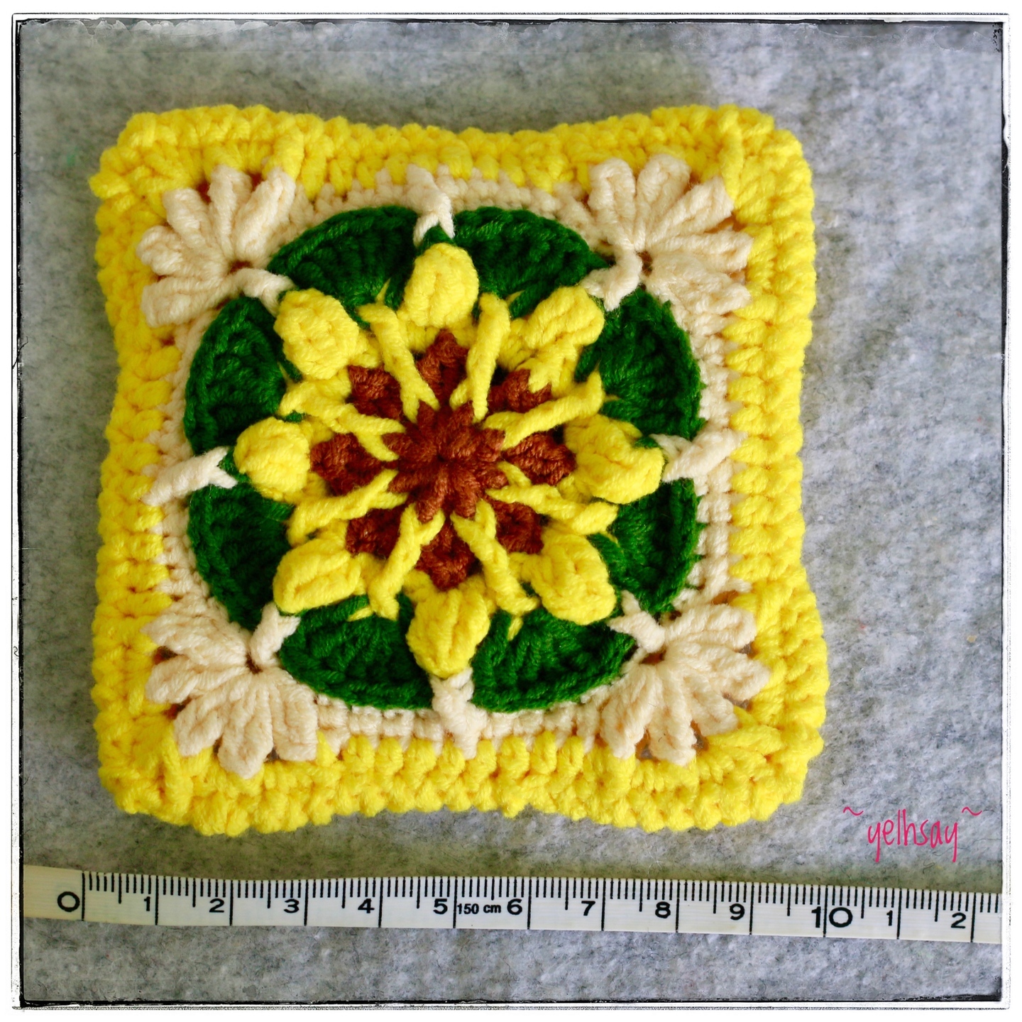 Granny Square Coaster_01