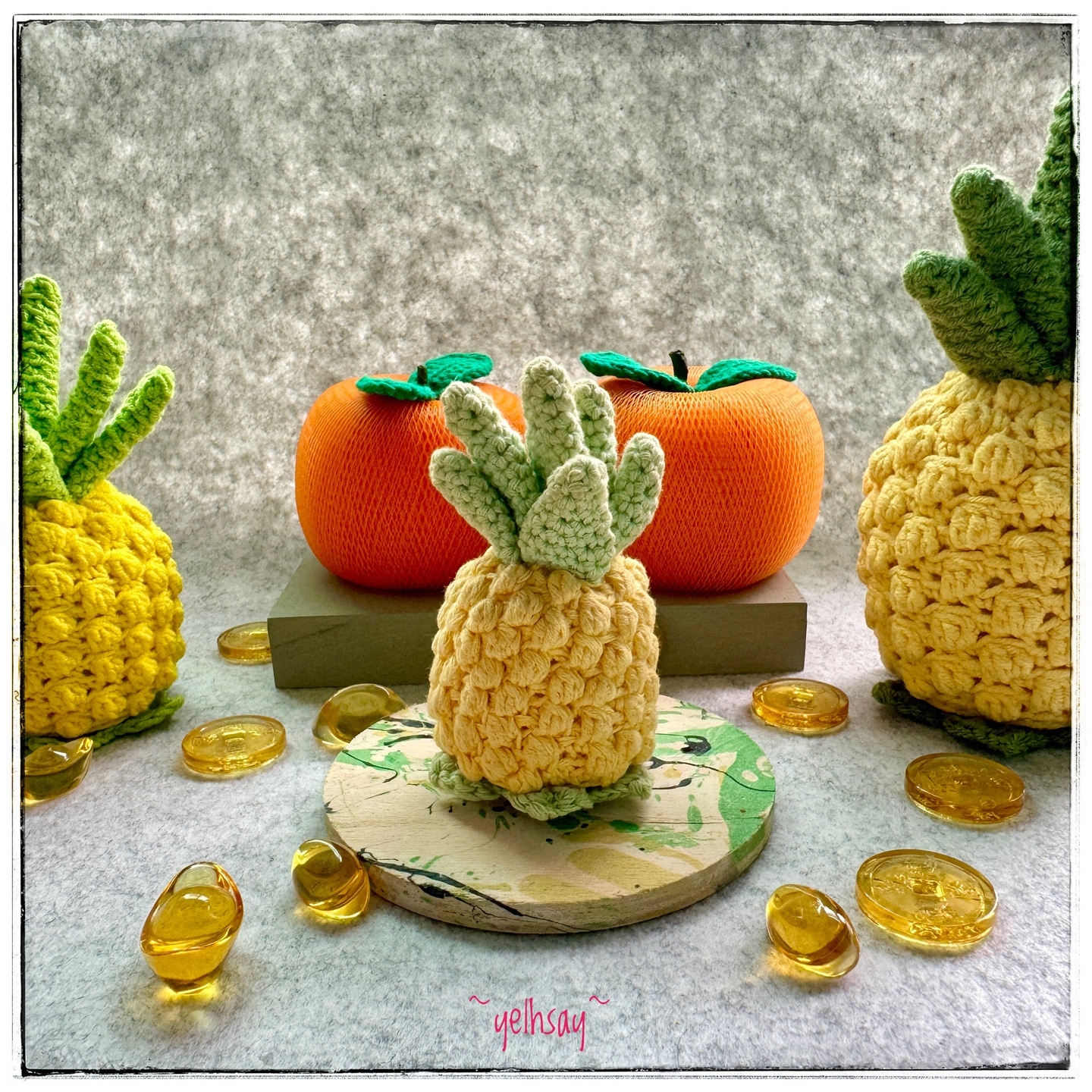 Small Ong Lai Display